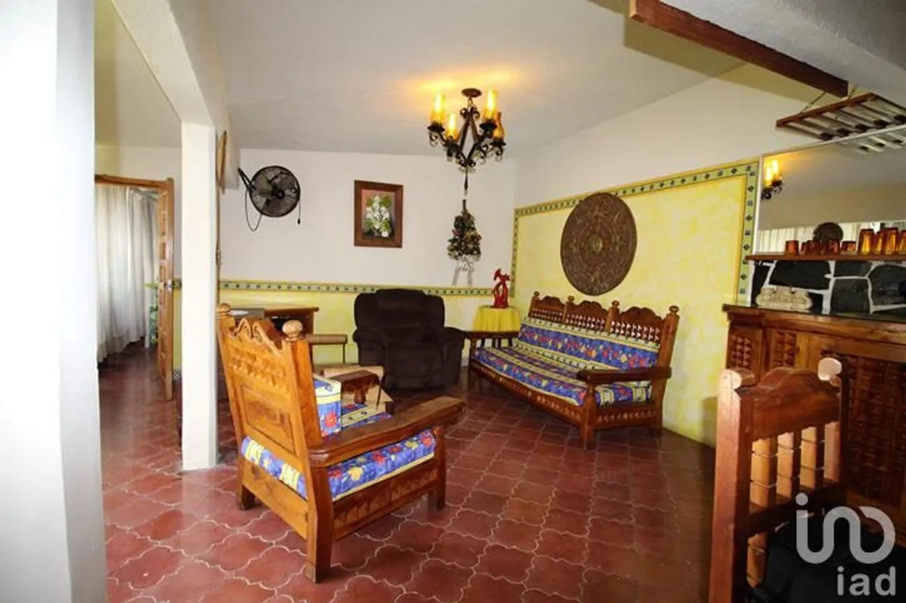 Casa en Venta en Delicias, Cuernavaca, Morelos | NEX-28344 | iad México | Foto 1 de 11