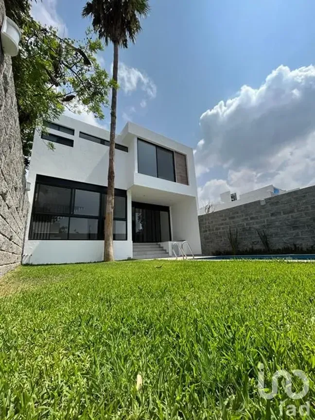 Casa en Venta en Rancho Cortes, Cuernavaca, Morelos | NEX-98515 | iad México | Foto 2 de 20