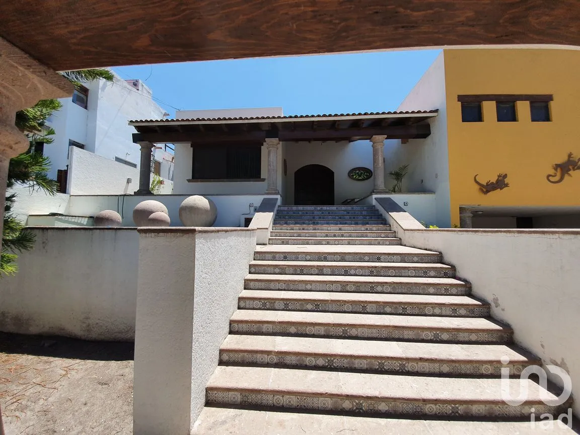 Casa en Venta en Villas del Mesón, Querétaro, Querétaro | NEX-29425 | iad México | Foto 1 de 23