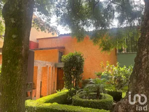 NEX-184332 - Casa en Venta, con 3 recamaras, con 3 baños, con 345 m2 de construcción en Bosques de la Herradura, CP 52783, México.