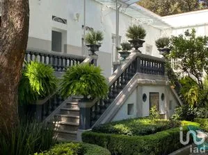 NEX-297736 - Casa en Venta, con 10 recamaras, con 10 baños, con 995 m2 de construcción.