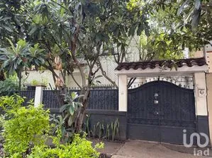 NEX-301616 - Casa en Venta, con 3 recamaras, con 2 baños, con 282 m2 de construcción.