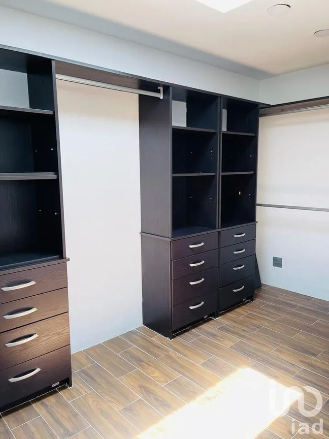 Casa en Venta en Lomas Verdes 6a Sección, Naucalpan de Juárez, México | NEX-183647 | iad México | Foto 3 de 17