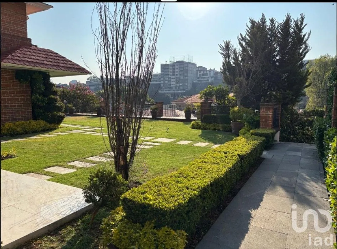 Casa en Venta en Lomas Hipódromo, Naucalpan de Juárez, México | NEX-245279 | iad México | Foto 2 de 18