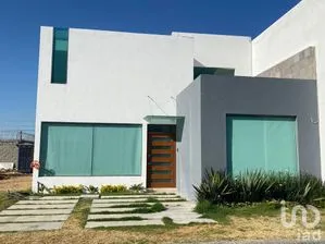 NEX-260427 - Casa en Venta, con 3 recamaras, con 3 baños, con 140 m2 de construcción en Residencial Río, CP 42186, Hidalgo.