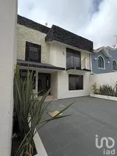 NEX-290142 - Casa en Venta, con 3 recamaras, con 3 baños, con 240 m2 de construcción en Arboledas de San Javier, CP 42084, Hidalgo.