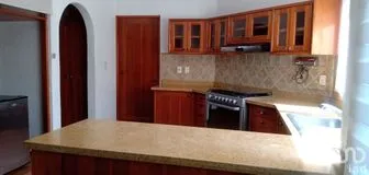 NEX-35987 - Casa en Renta, con 3 recamaras, con 3 baños, con 330 m2 de construcción en Arboledas Santa Elena, CP 42086, Hidalgo.