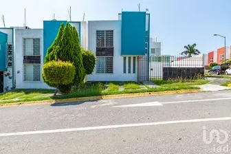 NEX-155906 - Casa en Venta, con 3 recamaras, con 2 baños, con 94 m2 de construcción en Atlacholoaya, CP 62793, Morelos.