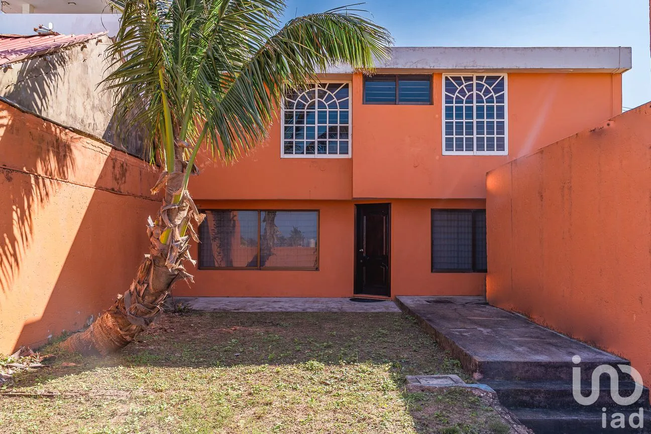 Casa en Venta en Puerto México, Coatzacoalcos, Veracruz de Ignacio de la Llave | NEX-254693 | iad México | Foto 1 de 21