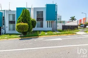 NEX-260165 - Casa en Venta, con 3 recamaras, con 2 baños, con 94 m2 de construcción.