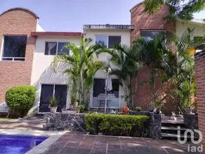 NEX-160617 - Casa en Venta, con 4 recamaras, con 3 baños, con 214 m2 de construcción en Centro Jiutepec, CP 62550, Morelos.