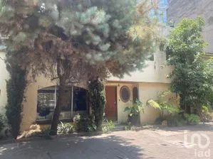 NEX-197239 - Casa en Venta, con 4 recamaras, con 3 baños, con 200 m2 de construcción en Santa Cruz Atoyac, CP 03310, Ciudad de México.