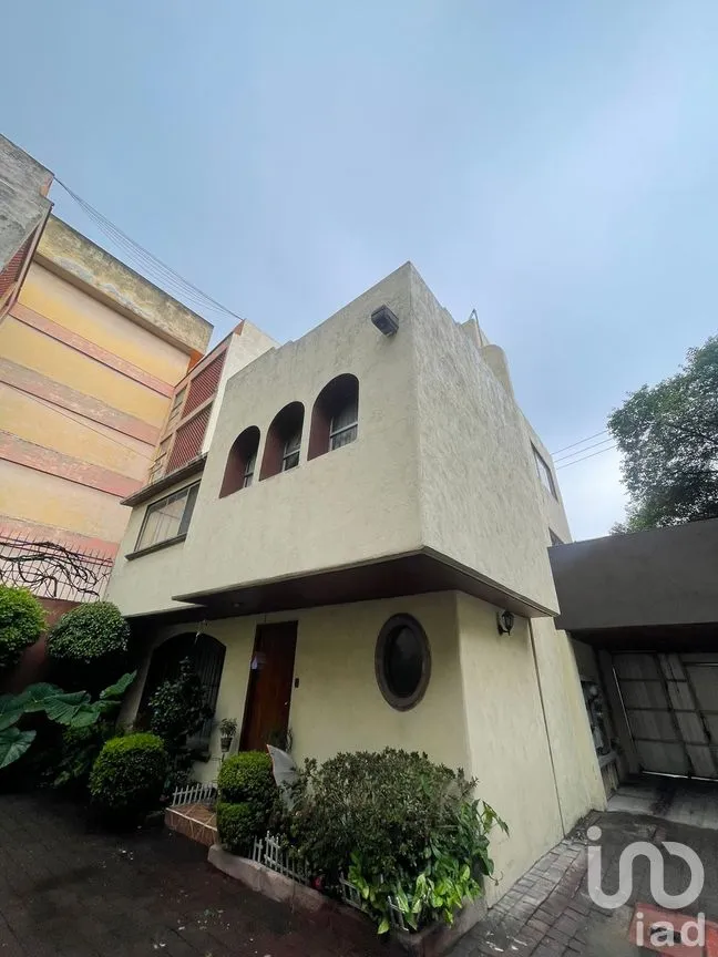 Casa en Venta en Santa Cruz Atoyac, Benito Juárez, Ciudad de México | NEX-214286 | iad México | Foto 1 de 15
