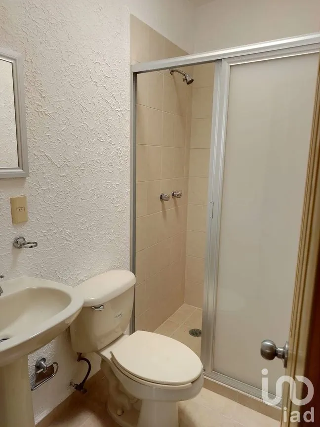 Casa en Venta en San Felipe Tlalmimilolpan, Toluca, México | NEX-257433 | iad México | Foto 8 de 21