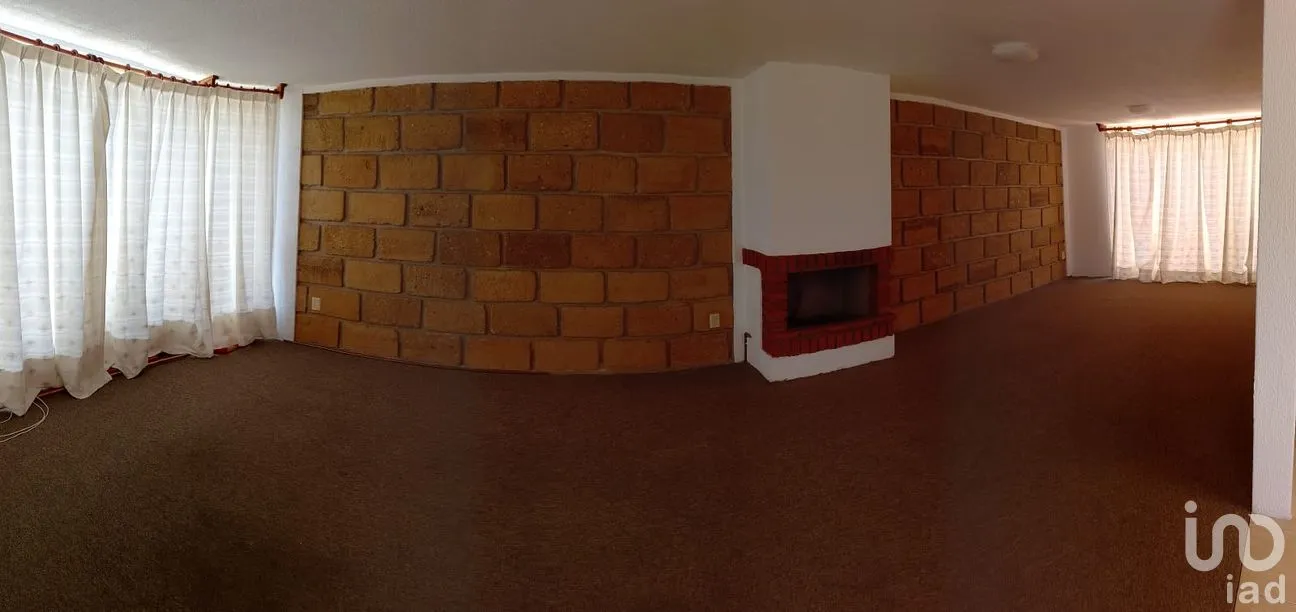 Casa en Venta en San Felipe Tlalmimilolpan, Toluca, México | NEX-257433 | iad México | Foto 1 de 21