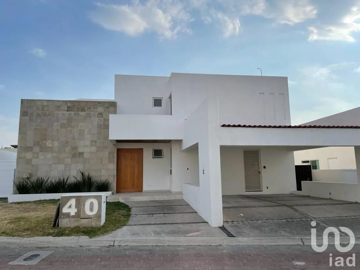 Casa en Venta en Villas del Mesón, Querétaro, Querétaro | NEX-79074 | iad México | Foto 1 de 32