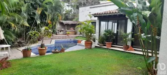 NEX-176205 - Casa en Venta, con 5 recamaras, con 5 baños, con 651 m2 de construcción en Lomas de Atzingo, CP 62180, Morelos.