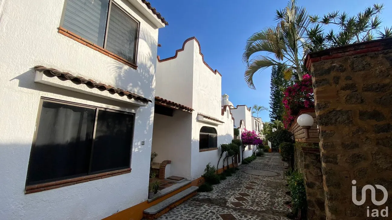 Casa en Venta en Lomas de Atzingo, Cuernavaca, Morelos | NEX-233918 | iad México | Foto 1 de 14