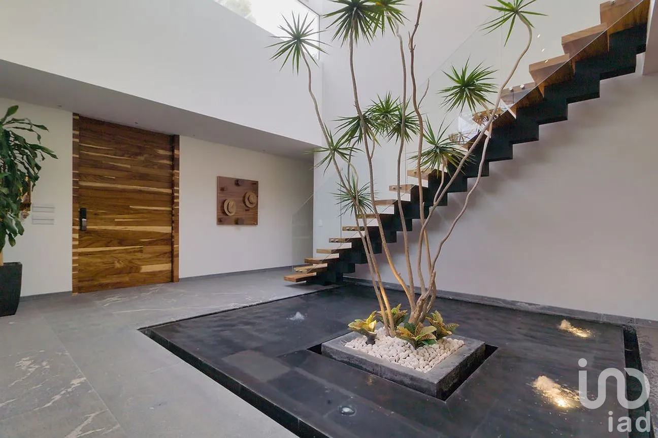 Casa en Venta en Bellavista, Cuernavaca, Morelos | NEX-241053 | iad México | Foto 3 de 15