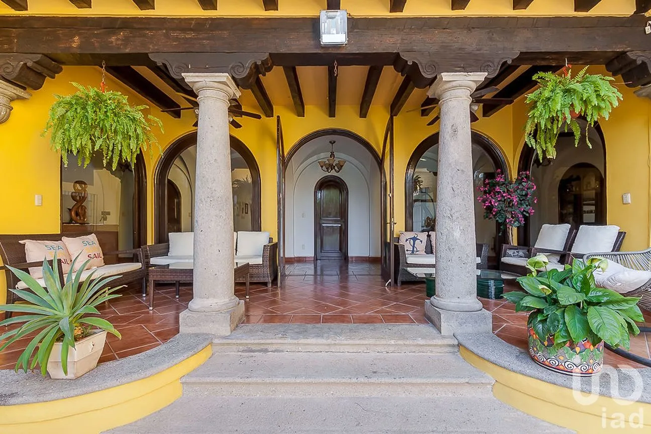Casa en Venta en Palmira Tinguindin, Cuernavaca, Morelos | NEX-243384 | iad México | Foto 1 de 14