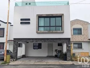 NEX-188777 - Casa en Renta, con 3 recamaras, con 3 baños, con 238 m2 de construcción en Los Olivos Residencial, CP 66647, Nuevo León.