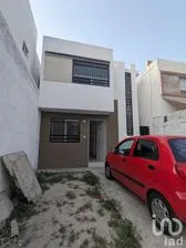 NEX-206357 - Casa en Renta, con 3 recamaras, con 2 baños, con 120 m2 de construcción en Quinta Real, CP 66607, Nuevo León.