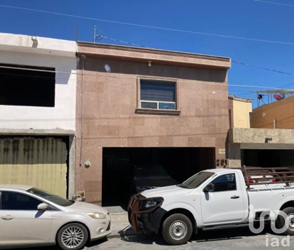 Casa en Venta en Jardines del Canadá, General Escobedo, Nuevo León | NEX-264613 | iad México | Foto 1 de 14