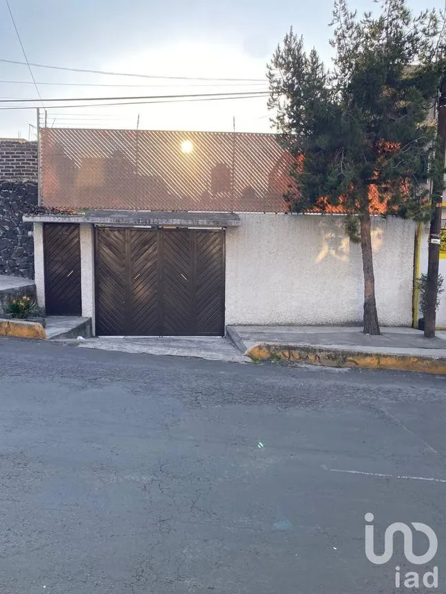 Casa en Venta en Héroes de Padierna, Tlalpan, Ciudad de México | NEX-204007 | iad México | Foto 1 de 28