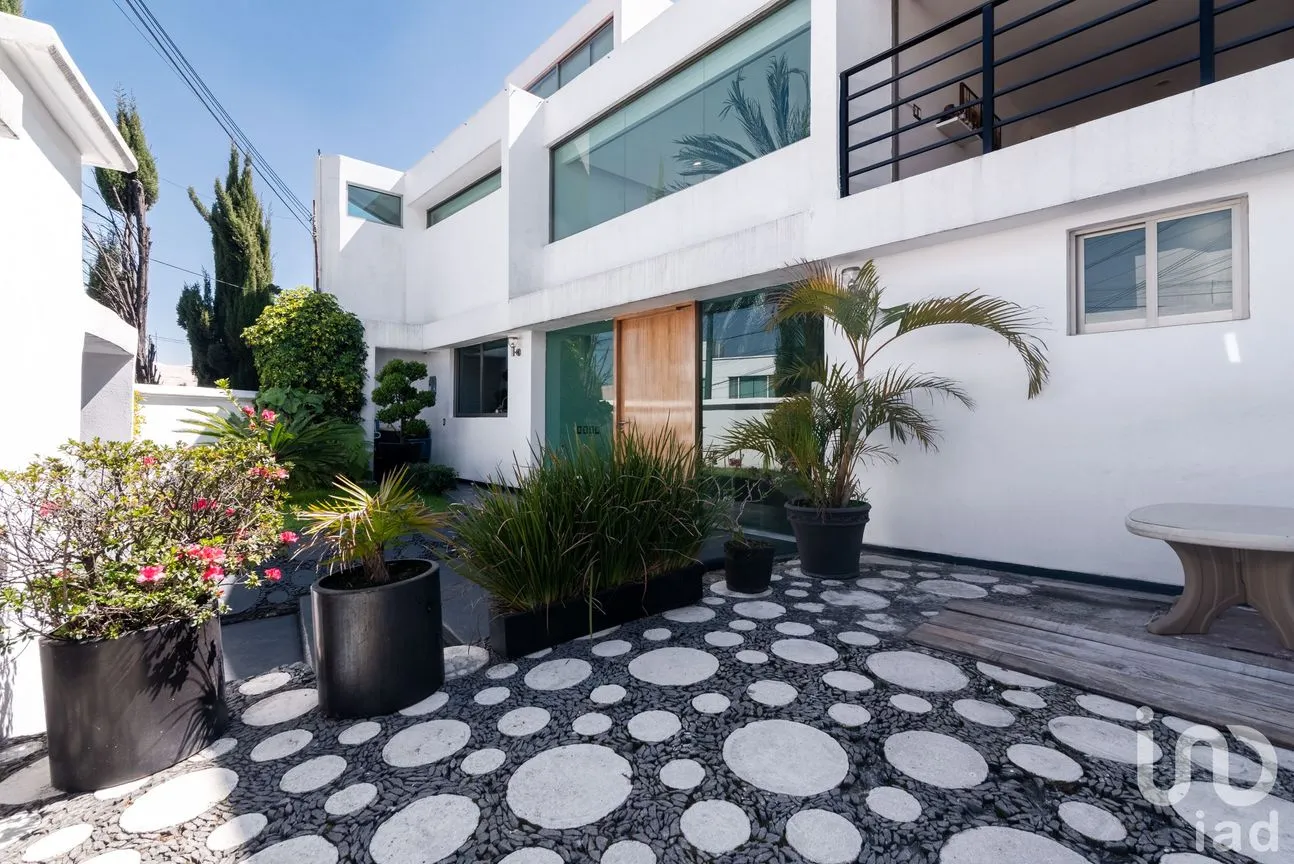 Casa en Venta en Lomas de Tecamachalco, Naucalpan de Juárez, México | NEX-242152 | iad México | Foto 2 de 19