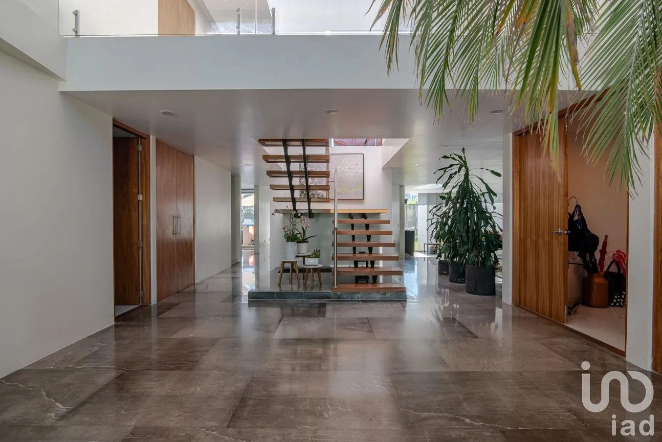 Casa en Venta en Lomas de Tecamachalco, Naucalpan de Juárez, México | NEX-242152 | iad México | Foto 3 de 19