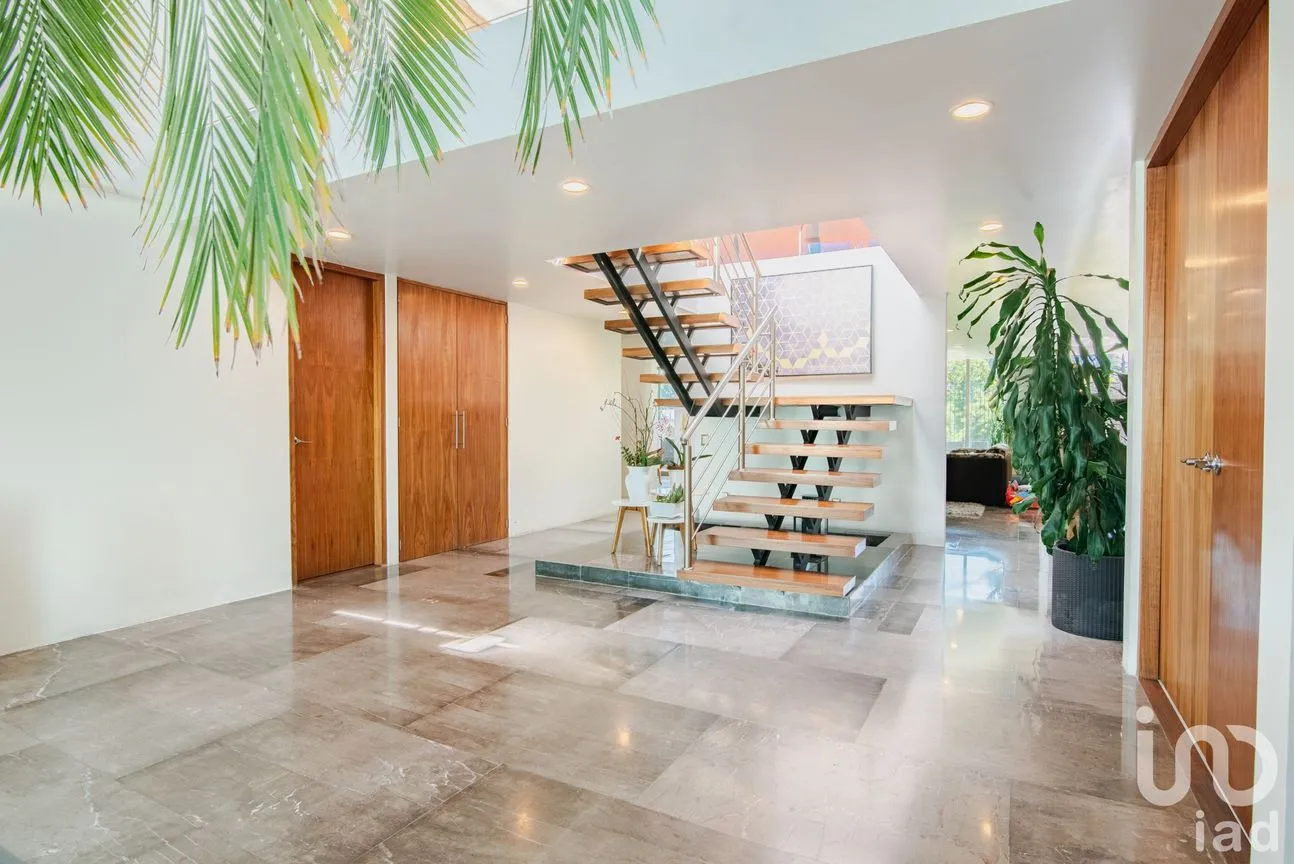 Casa en Venta en Lomas de Tecamachalco, Naucalpan de Juárez, México | NEX-242152 | iad México | Foto 1 de 19