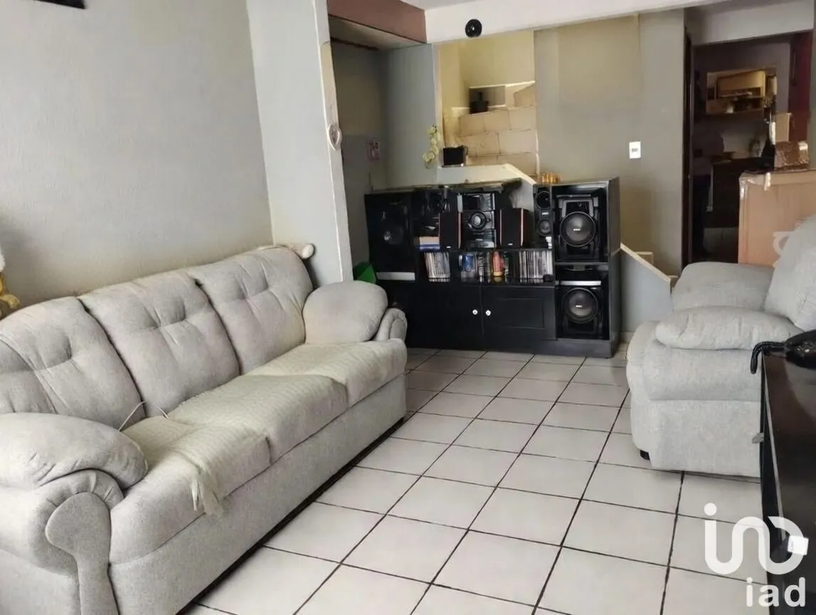 Casa en Venta en Los Héroes Tecámac, Tecámac, México | NEX-283716 | iad México | Foto 5 de 21