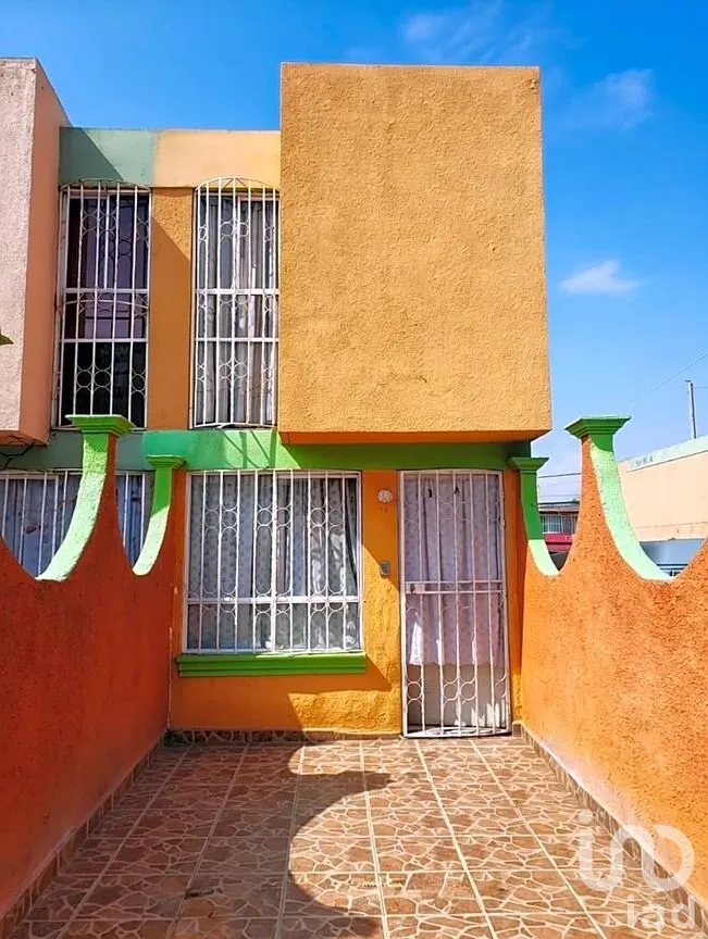 Casa en Venta en Los Héroes Tecámac, Tecámac, México | NEX-283716 | iad México | Foto 1 de 21