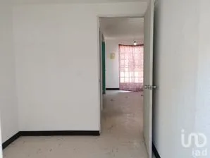 NEX-287162 - Casa en Venta, con 2 recamaras, con 2 baños, con 54 m2 de construcción en Paseos del Lago, CP 55607, México.