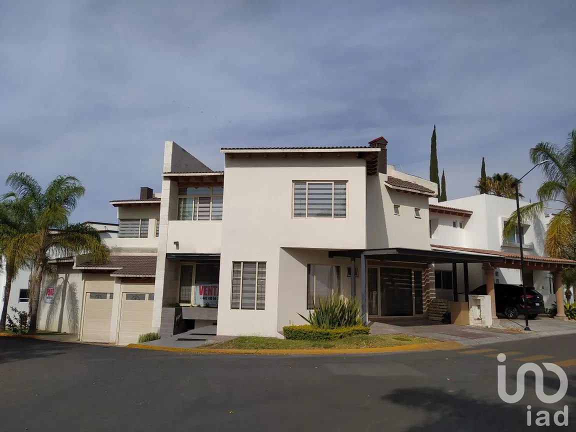 Casa en Venta en Claustros del Sur, Querétaro, Querétaro | NEX-43365 | iad México | Foto 1 de 16