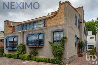 NEX-43674 - Casa en Venta, con 5 recamaras, con 4 baños, con 500 m2 de construcción en Jurica, CP 76100, Querétaro.