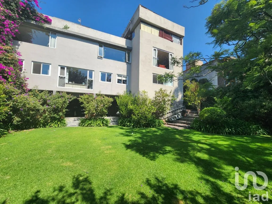 Casa en Venta en Lomas de Santa Fe, Álvaro Obregón, Ciudad de México | NEX-190701 | iad México | Foto 2 de 18