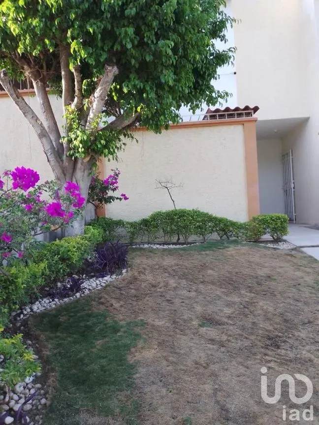 Casa en Venta en San Agustin, Acapulco de Juárez, Guerrero | NEX-147493 | iad México | Foto 3 de 21