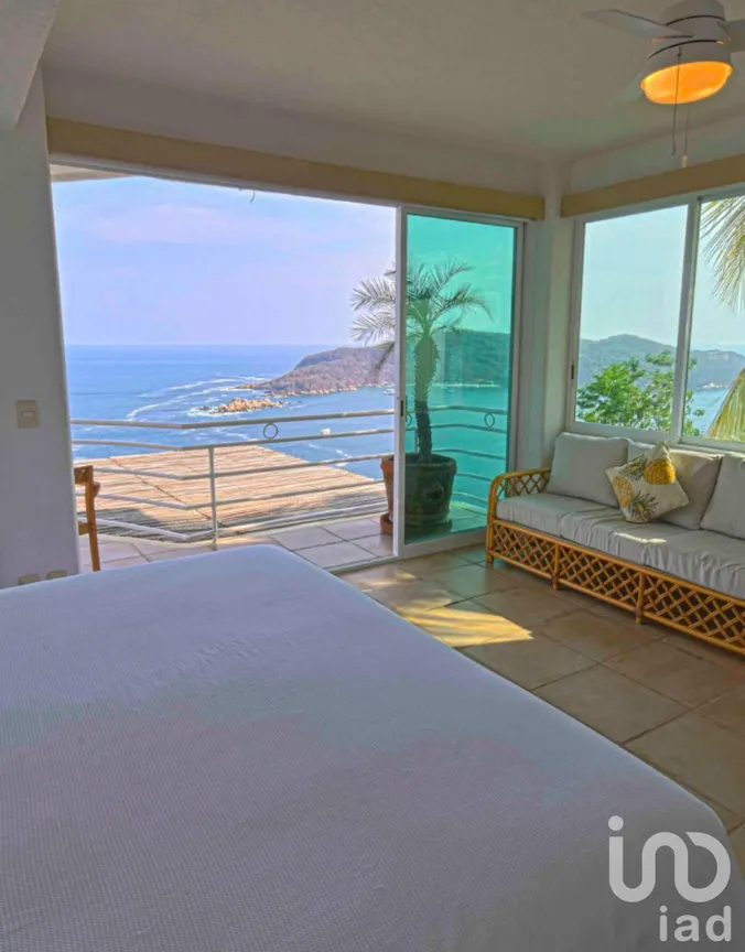 Casa en Venta en Las Playas, Acapulco de Juárez, Guerrero | NEX-157417 | iad México | Foto 3 de 24