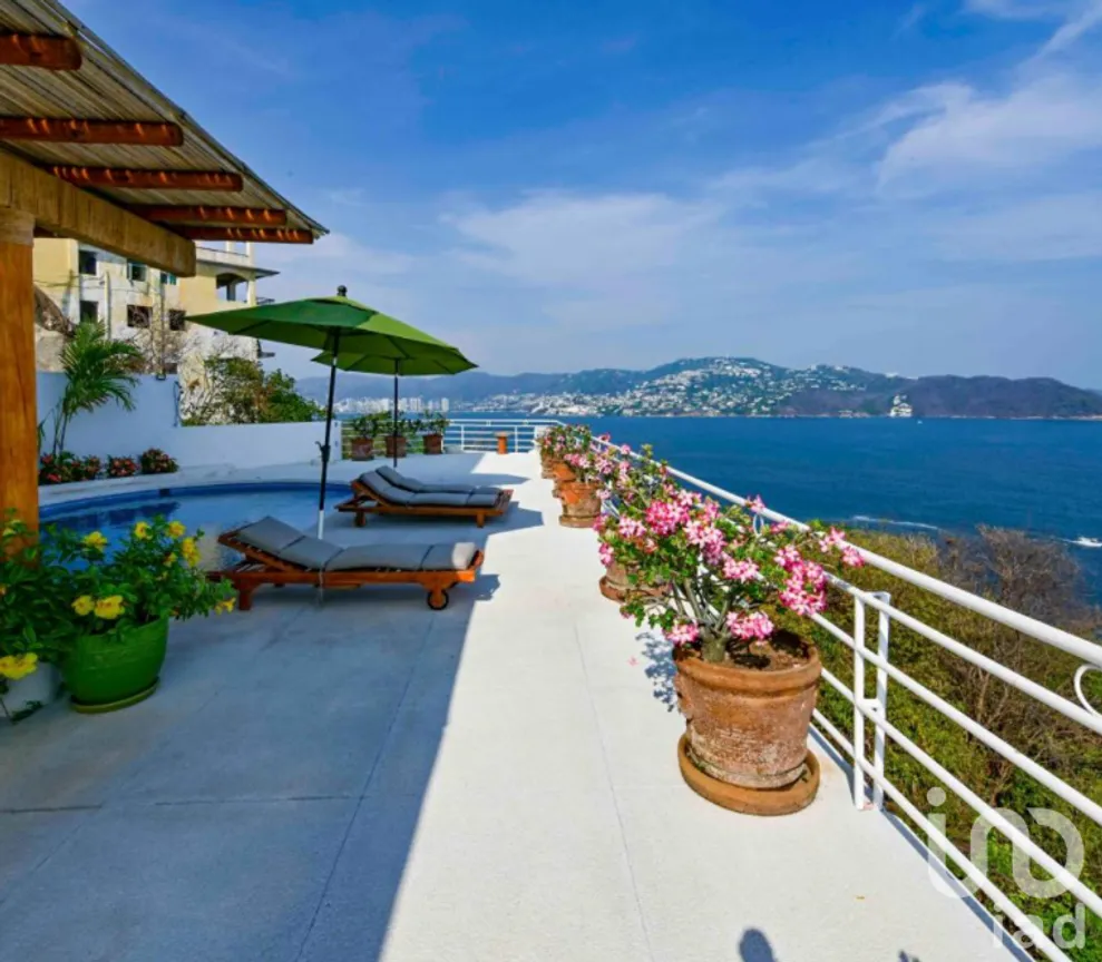Casa en Venta en Las Playas, Acapulco de Juárez, Guerrero | NEX-157417 | iad México | Foto 2 de 24