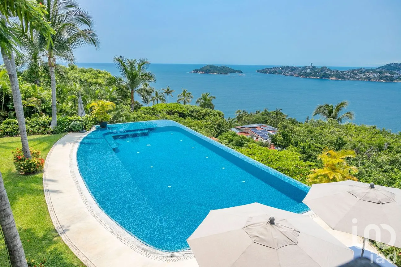 Casa en Venta en Las Brisas 1, Acapulco de Juárez, Guerrero | NEX-175299 | iad México | Foto 2 de 22