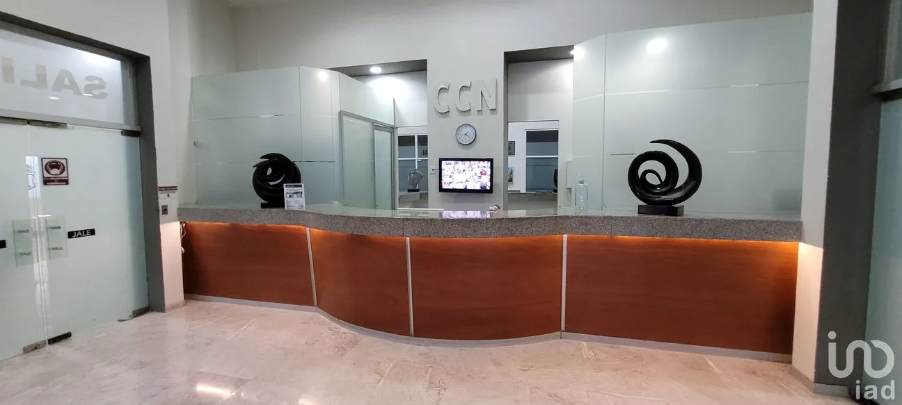 Oficina en Renta en Magallanes, Acapulco de Juárez, Guerrero | NEX-175402 | iad México | Foto 2 de 13