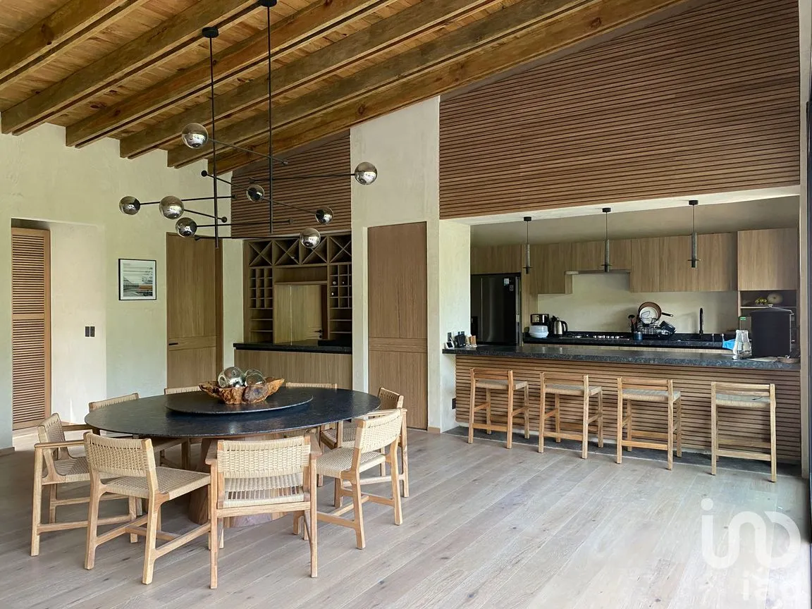 Casa en Venta en Avándaro, Valle de Bravo, México | NEX-194992 | iad México | Foto 8 de 29