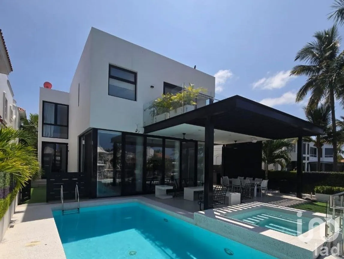 Casa en Venta en El Cid, Mazatlán, Sinaloa | NEX-254543 | iad México | Foto 1 de 19