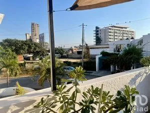 NEX-261160 - Casa en Renta, con 3 recamaras, con 1 baño, con 130 m2 de construcción en Lomas de Mazatlán, CP 82110, Sinaloa.