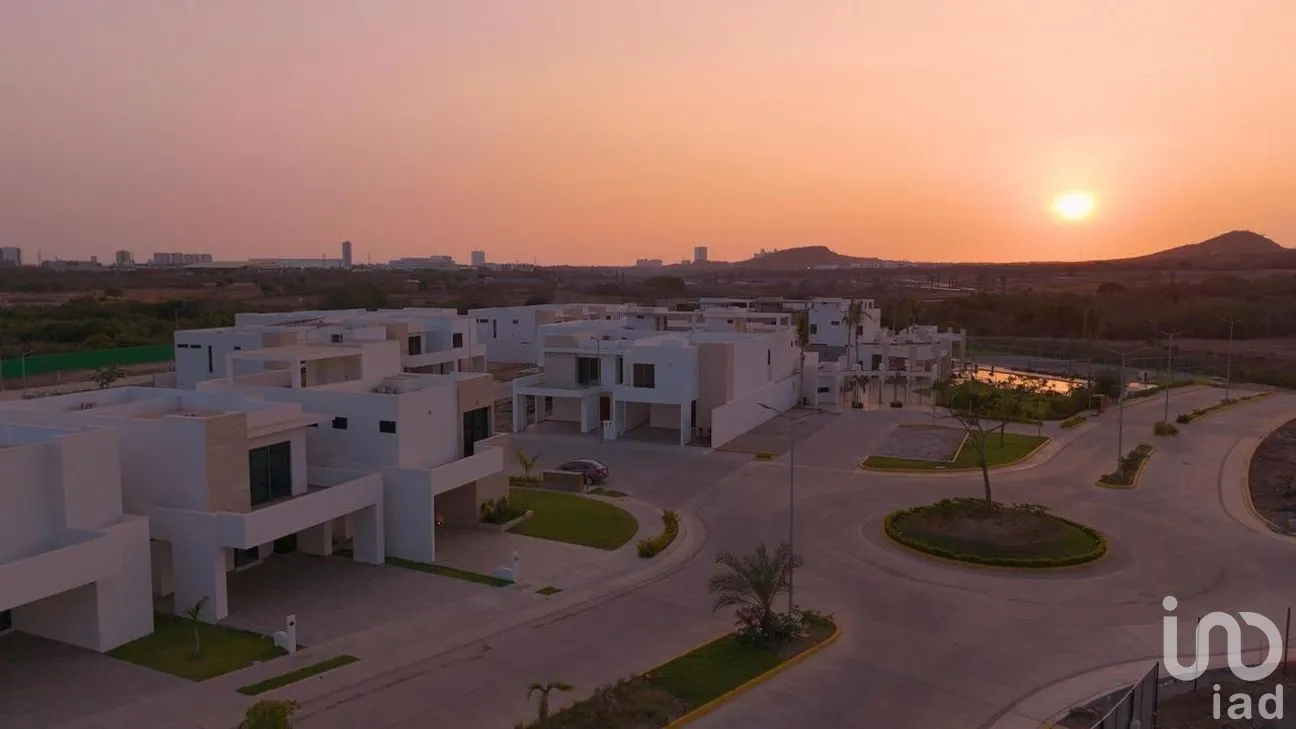 Casa en Venta en El Venadillo, Mazatlán, Sinaloa | NEX-287630 | iad México | Foto 2 de 20