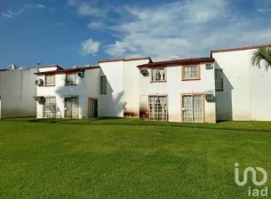NEX-59368 - Casa en Venta, con 2 recamaras, con 1 baño, con 64 m2 de construcción en Llano Largo, CP 39906, Guerrero.
