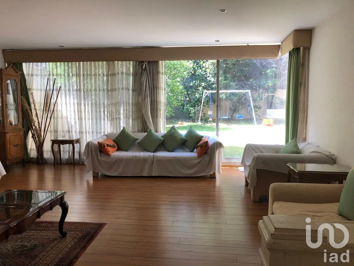 Casa en Venta en Lomas de Tecamachalco Sección Cumbres, Huixquilucan, México | NEX-150974 | iad México | Foto 3 de 9