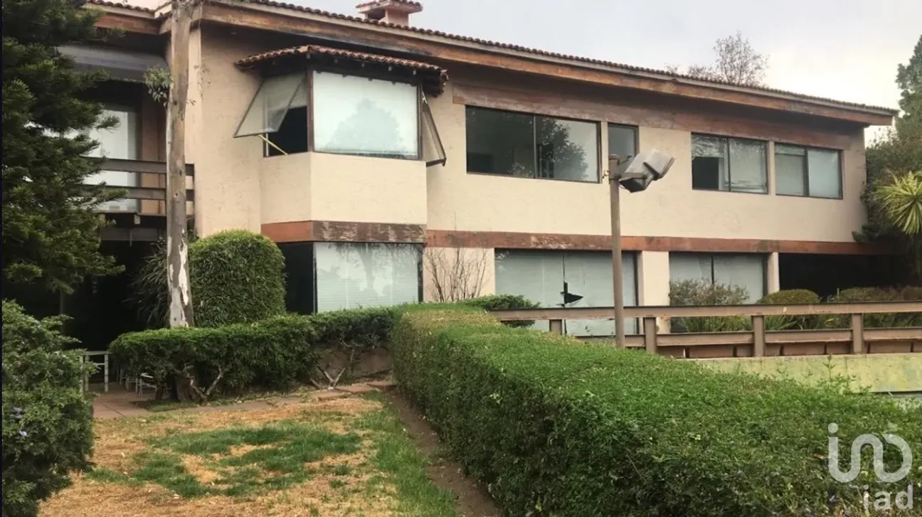 Casa en Venta en Bosque de las Lomas, Miguel Hidalgo, Ciudad de México | NEX-152571 | iad México | Foto 2 de 9