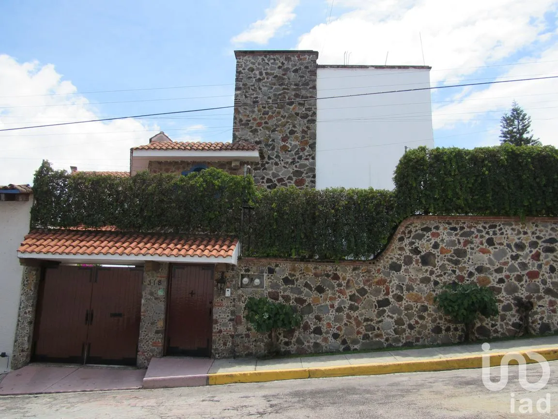 Casa en Venta en Jardines de Delicias, Cuernavaca, Morelos | NEX-157729 | iad México | Foto 2 de 51